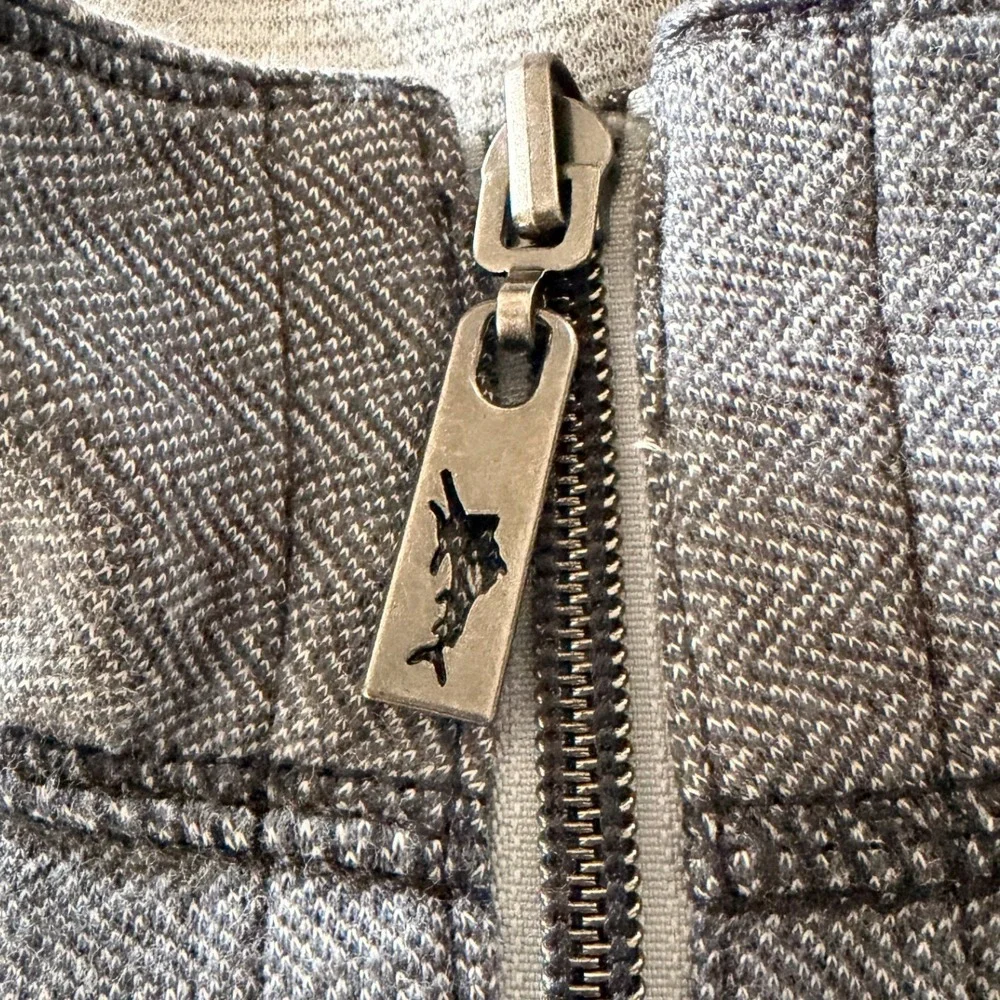 Tommy Bahama Mens Medium Reversible Quarter Zip Pullover Gray Herringbone Cotton